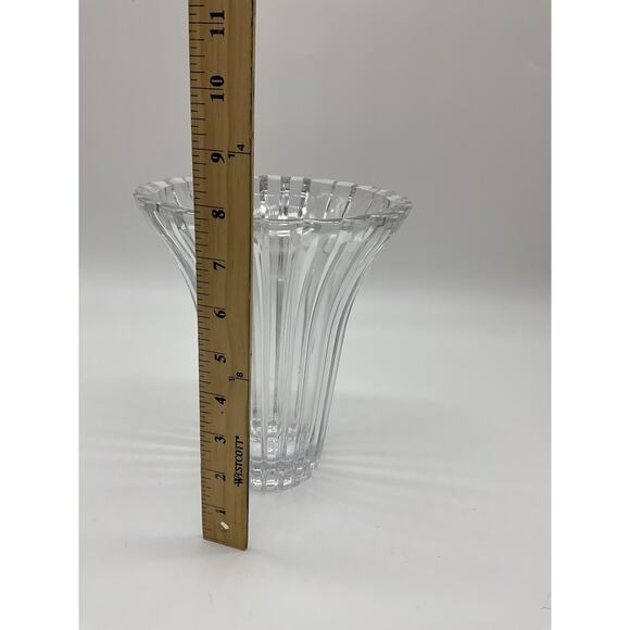 Crystal Glass Vase Fluted Ribbed 8.5" Tall Modern Elegant Centerpiece Vintage - Picture 3 of 8